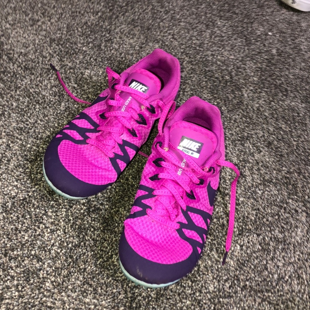 nike track spike shoes